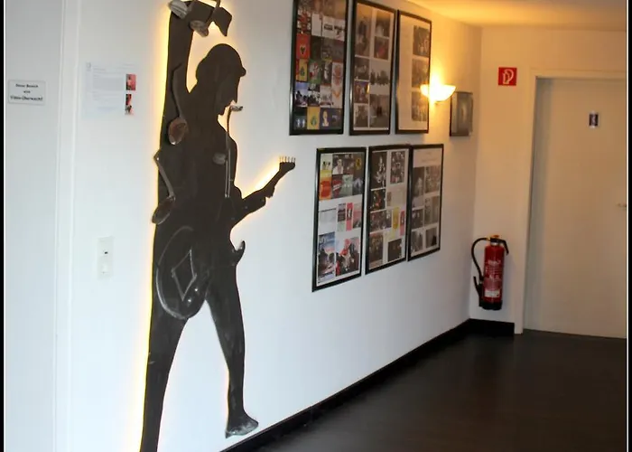 艺田酒店 酒店 维尔